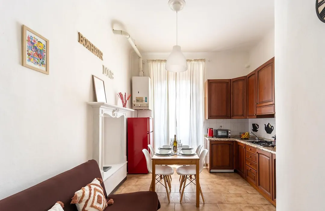 Elegant Apt near metro Porta Romana,3 fermate subway-stop a Duomo, WIFI-NETFLIX Free-1